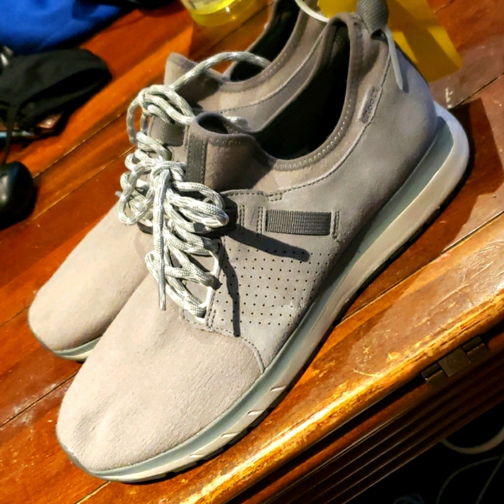 Roots casual shoes
